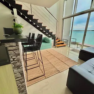 Duplex Piso 34 Frente Al Mar Apartamento